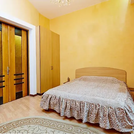 Apartment Deribasovskaya With Jacuzzi
